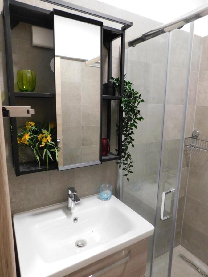 Active Chillax Oasis Apartments Анкаран Екстериор снимка