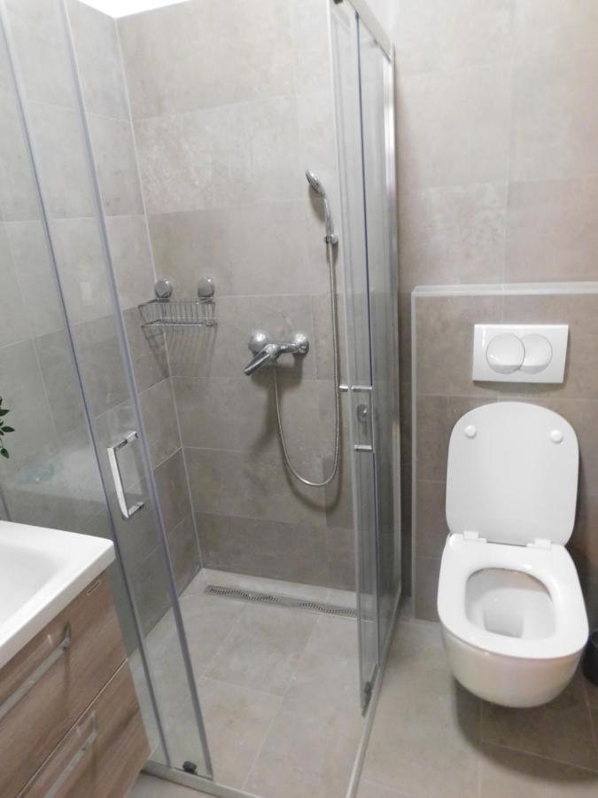 Active Chillax Oasis Apartments Анкаран Екстериор снимка