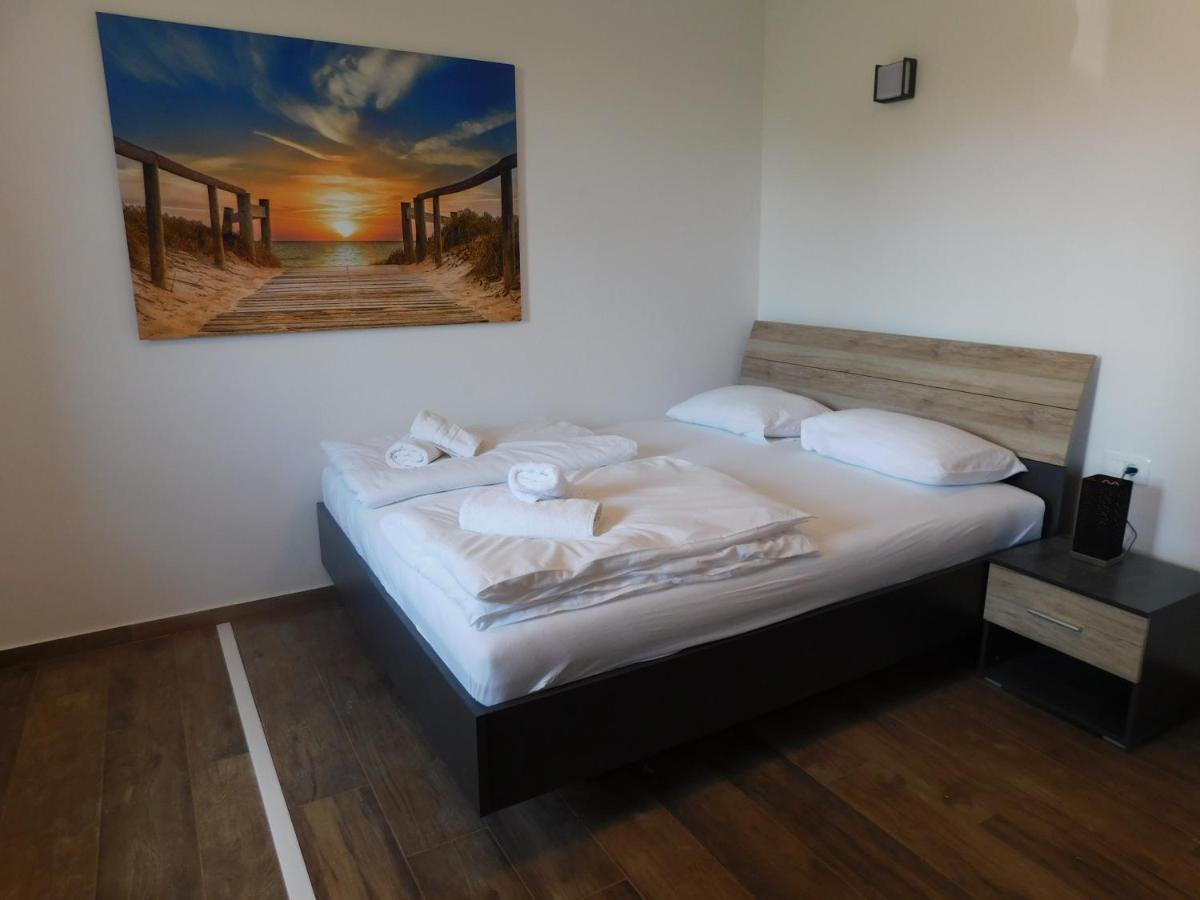 Active Chillax Oasis Apartments Анкаран Екстериор снимка