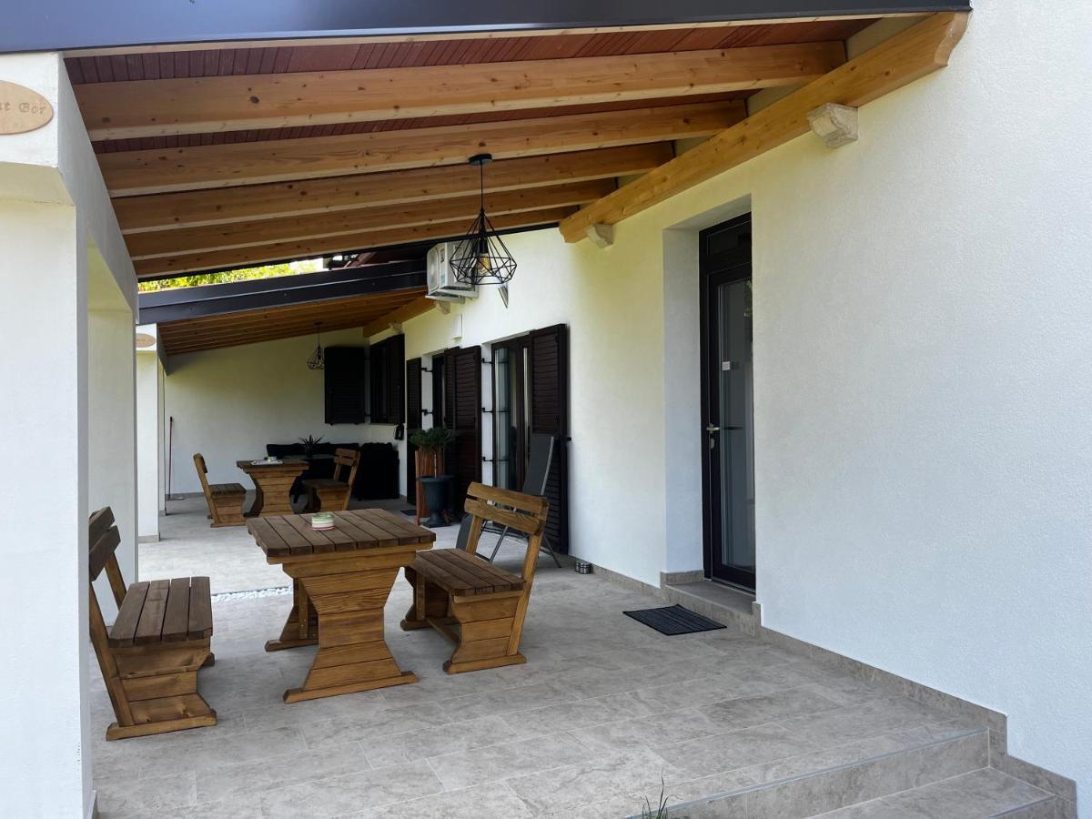 Active Chillax Oasis Apartments Анкаран Екстериор снимка