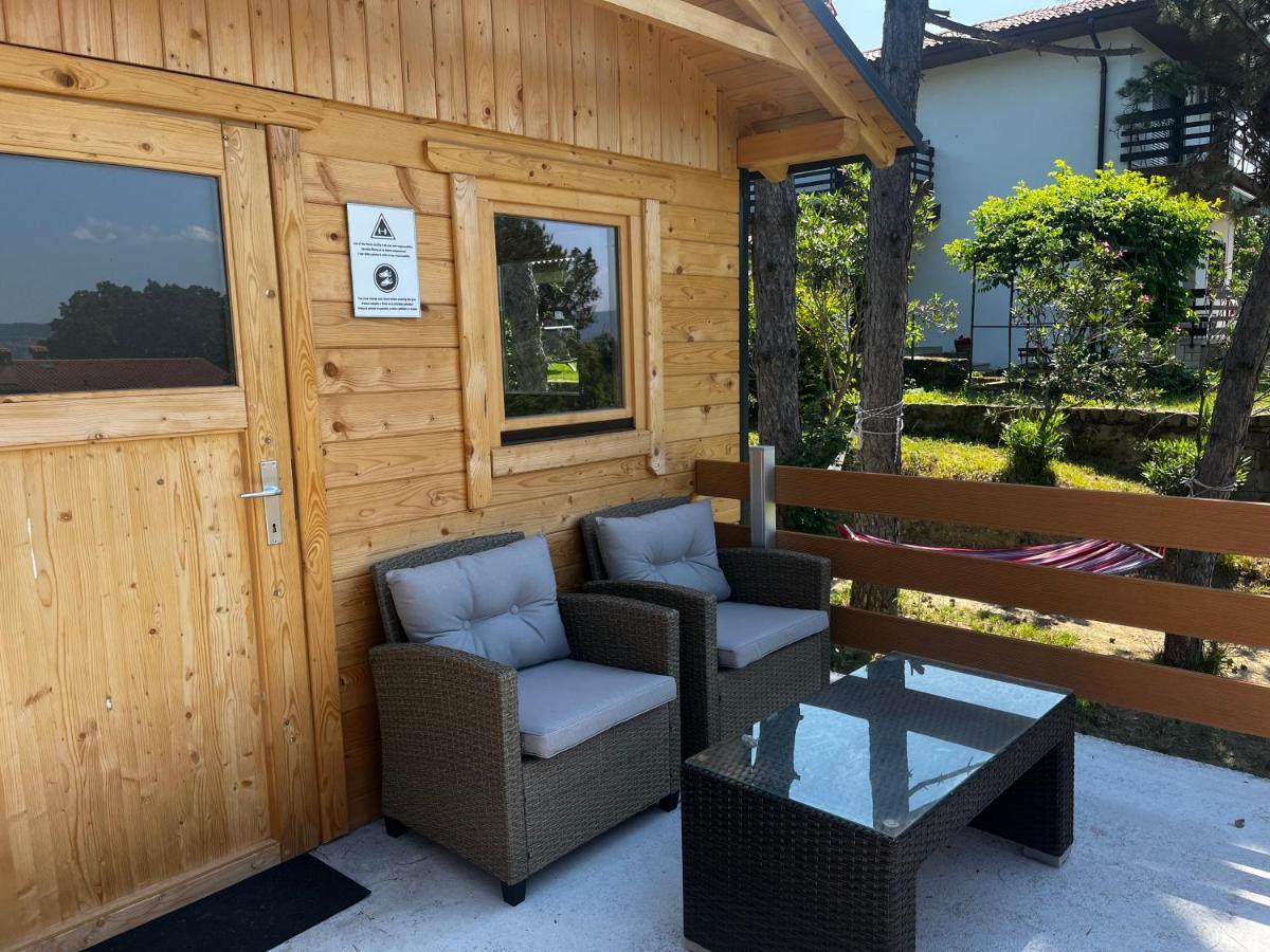 Active Chillax Oasis Apartments Анкаран Екстериор снимка